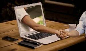 How to Generate Quality Leads with Live Chat for Small Business